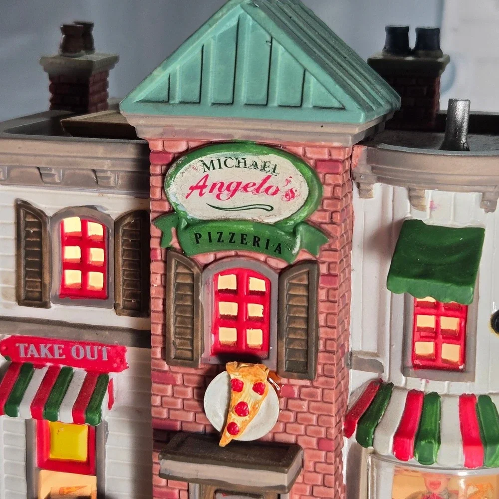 Carole Towne 2007 Michael Angelo's Pizzeria Christmas Village Light Up Building